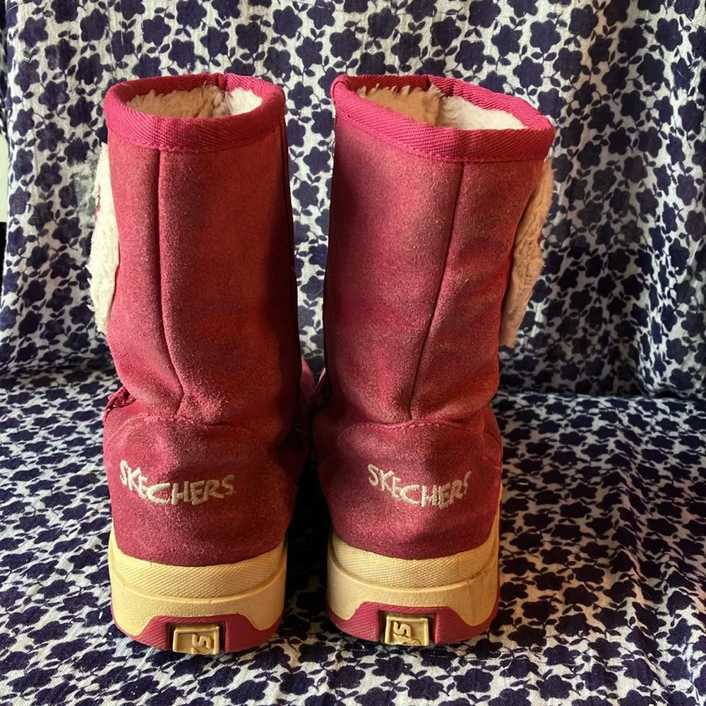 Vintage Y2K Skechers Girl’s pink suede hearts snow boots size 4 white faux fur